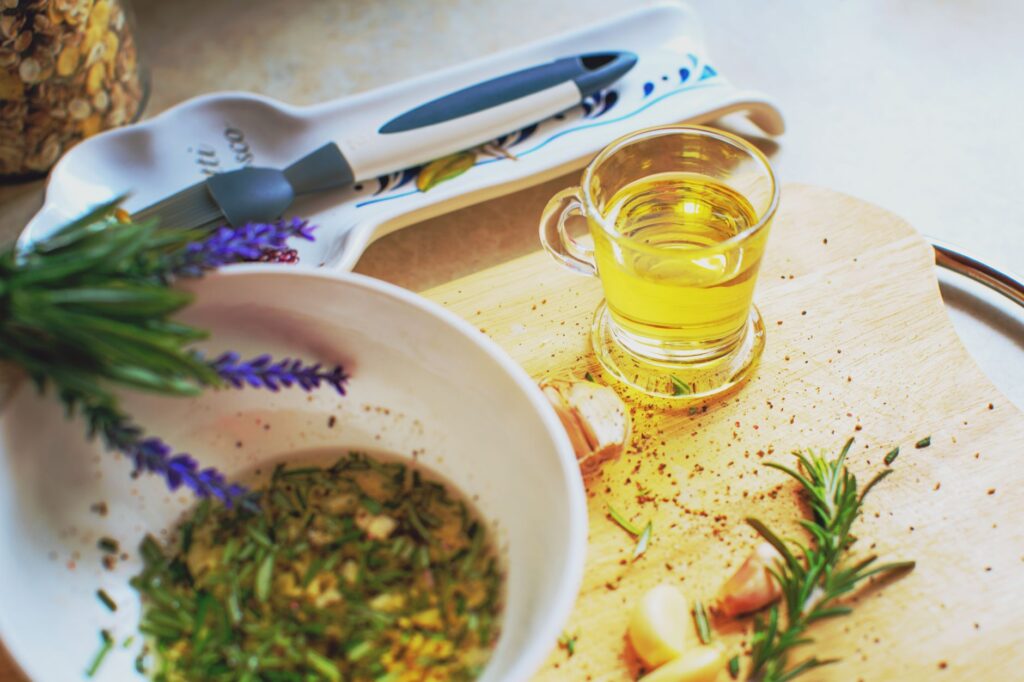 Hacer aceite de hierbas